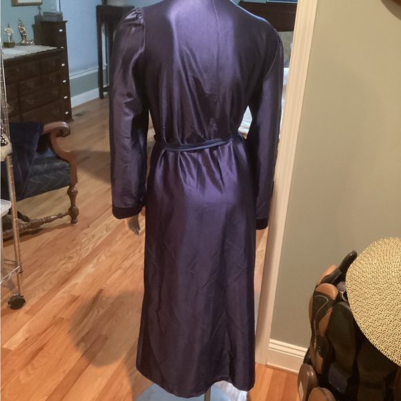 Navy Blue Robe - Picture 6 of 12